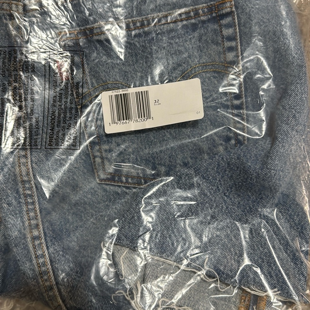 LEVIS Women’s Remade Denim Icon Skirt size 32 - Picture 4 of 10